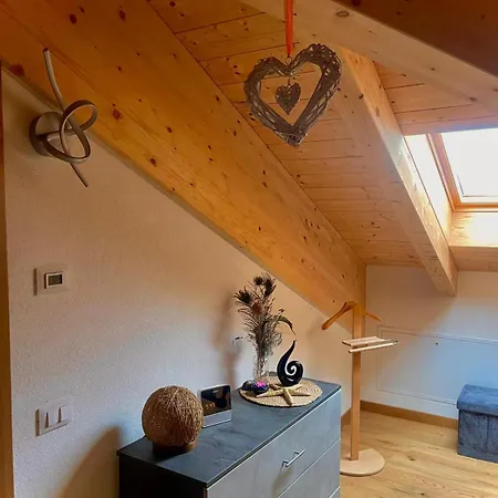 Lostelada Sul Di Tatil Evi Colico